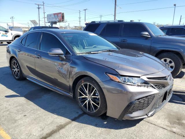 4T1S31AK8PU610409 - 2023 TOYT CAMRY SE NIGHT SHADE GRAY photo 4