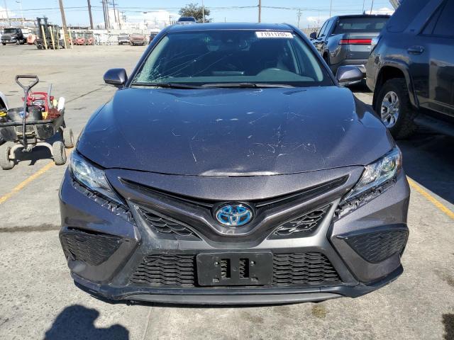 4T1S31AK8PU610409 - 2023 TOYT CAMRY SE NIGHT SHADE GRAY photo 5