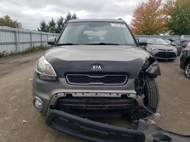 KNDJT2A6XC7410990 - 2012 KIA SOUL + GRAY photo 5