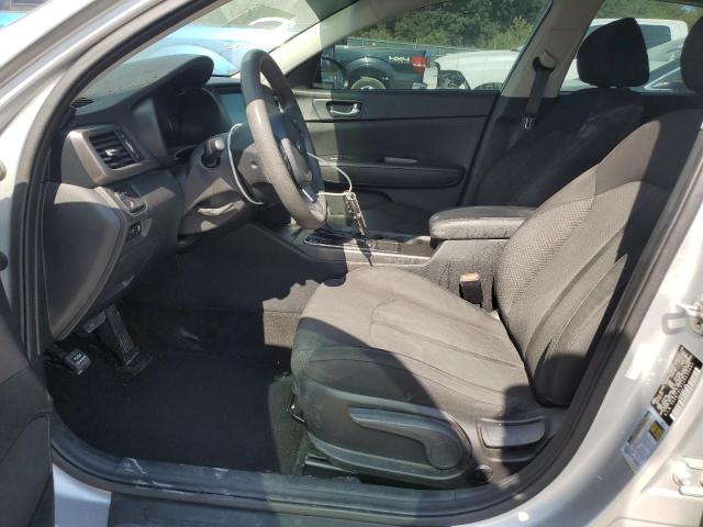 5XXGT4L31JG230441 - 2018 KIA OPTIMA LX SILVER photo 7