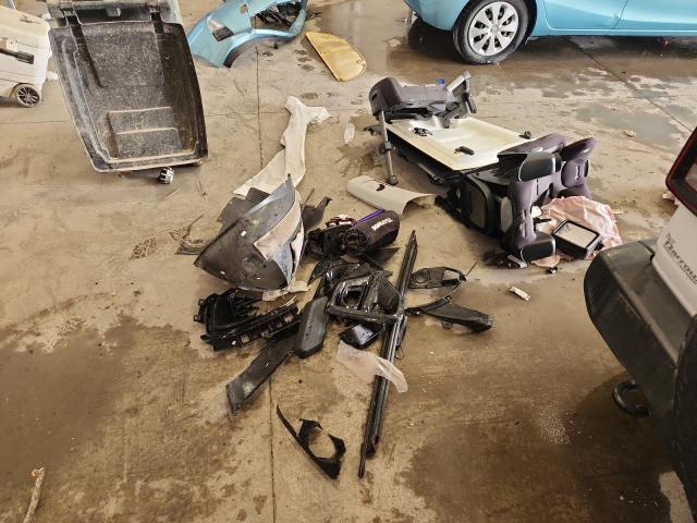 1C4HJXEGXJW228682 - 2018 JEEP WRANGLER U SAHARA თეთრი ფოტო 13