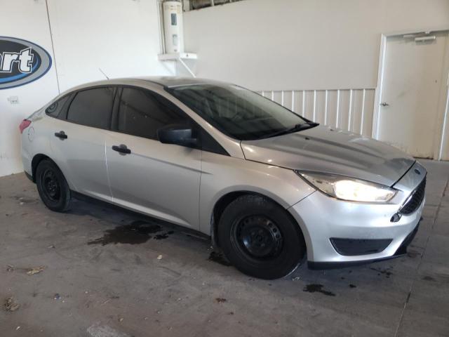 1FADP3E25HL330788 - 2017 FORD FOCUS S SILVER photo 4