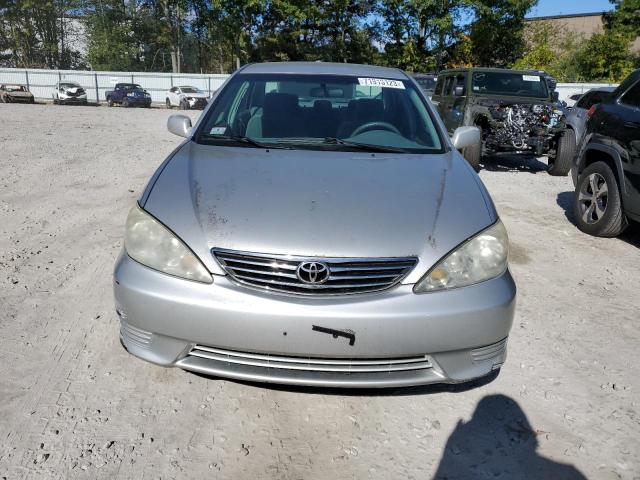 4T1BE32K95U102533 - 2005 TOYOTA CAMRY LE SILVER photo 5