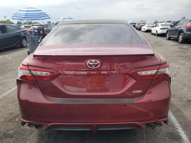 4T1B61HK8JU539605 - 2018 TOYOTA CAMRY XSE BURGUNDY photo 6