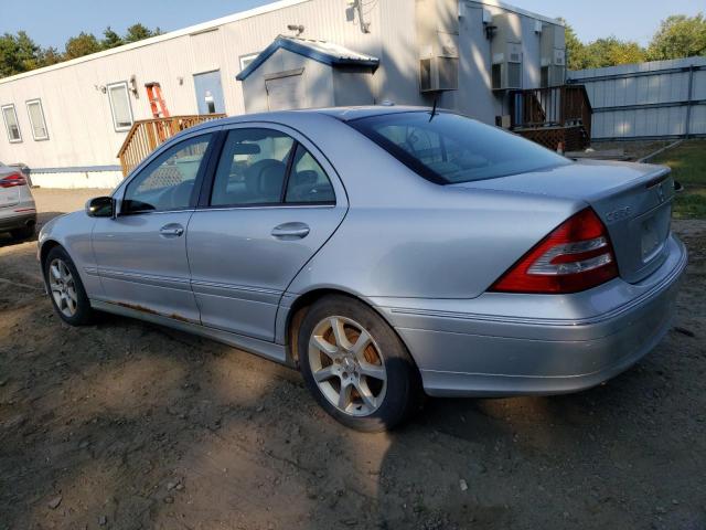 WDBRF87H97F875194 - 2007 MERCEDES-BENZ C 350 4MATIC SILVER photo 2