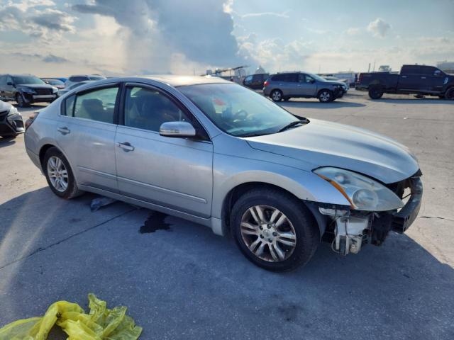 1N4AL2AP8CC244135 - 2012 NISSAN ALTIMA BASE SILVER photo 4