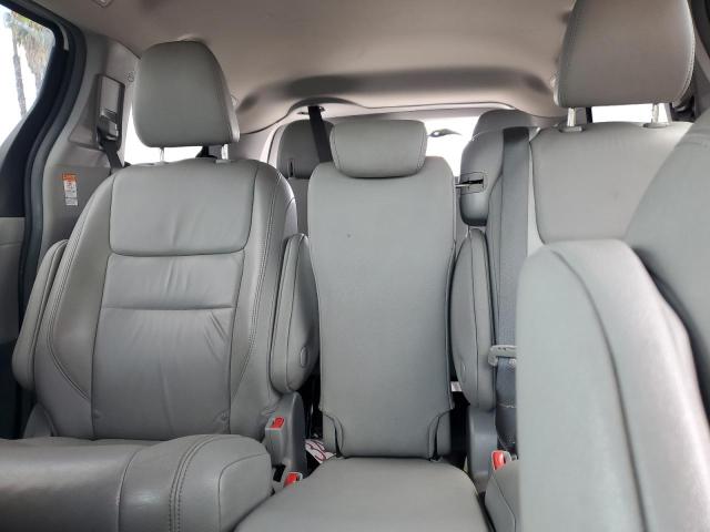 5TDYZ3DC2KS993077 - 2019 TOYOTA SIENNA XLE თეთრი ფოტო 10