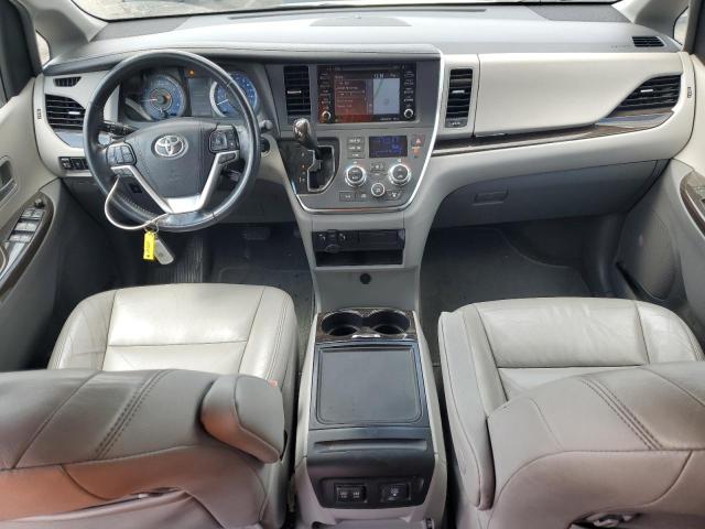 5TDYZ3DC2KS993077 - 2019 TOYOTA SIENNA XLE თეთრი ფოტო 8