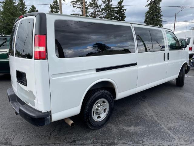 1GAZGZFG2C1131613 - 2012 CHEVROLET EXPRESS G3 LS WHITE photo 4