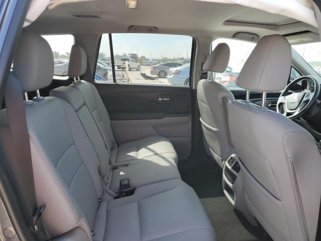 5FNYF6H50JB026525 - 2018 HONDA PILOT EXL GRAY photo 11