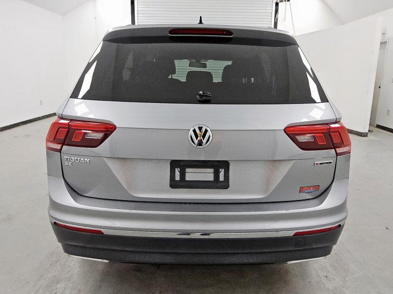 3VV2B7AX6MM009295 - 2021 VOLKSWAGEN TIGUAN SE SILVER photo 6