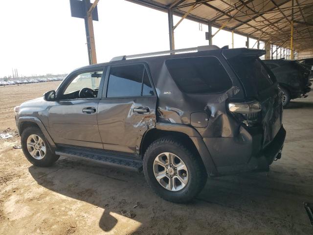 JTEBU5JR0J5516950 - 2018 TOYOTA 4RUNNER SR5/SR5 PREMIUM Сұр фото 2