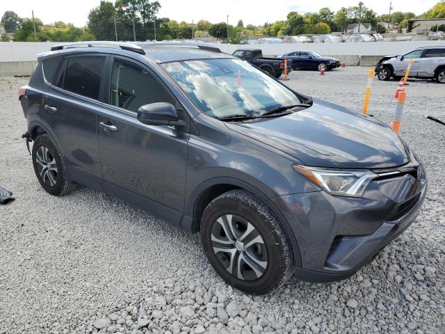 JTMZFREV4HJ112661 - 2017 TOYOTA RAV4 LE GRAY photo 4