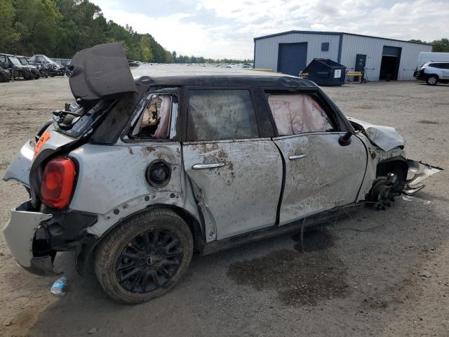 WMWXU1C51J2F80252 - 2018 MINI COOPER SILVER photo 3