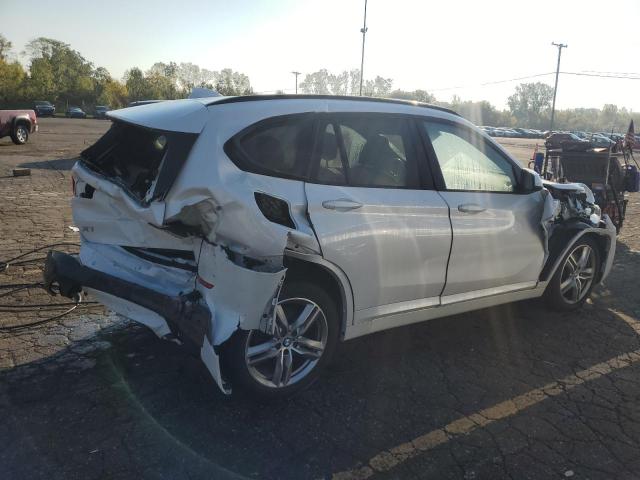 WBXHT3C55K5L37467 - 2019 BMW X1 XDRIVE28I WHITE photo 3