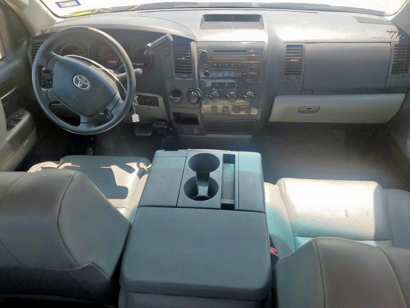 5TFRM5F17DX059827 - 2013 TOYOTA TUNDRA DOUBLE CAB SR5 WHITE photo 8