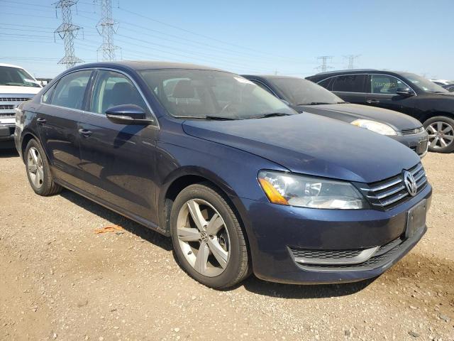 1VWBH7A38CC052690 - 2012 VOLKSWAGEN PASSAT SE BLUE photo 4