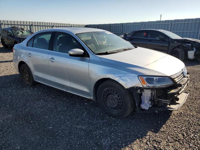 3VWDL7AJ1DM401548 - 2013 VOLKSWAGEN JETTA TDI SILVER photo 4