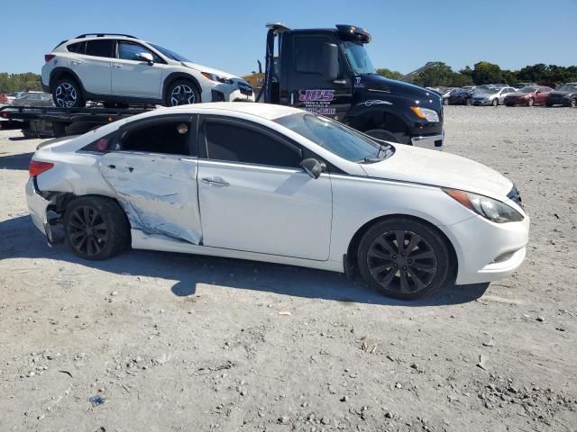 5NPEC4AC8DH611531 - 2013 HYUNDAI SONATA SE WHITE photo 4