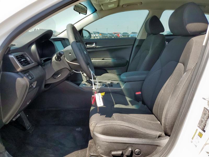 5XXGT4L36JG204191 - 2018 KIA OPTIMA LX WHITE photo 7