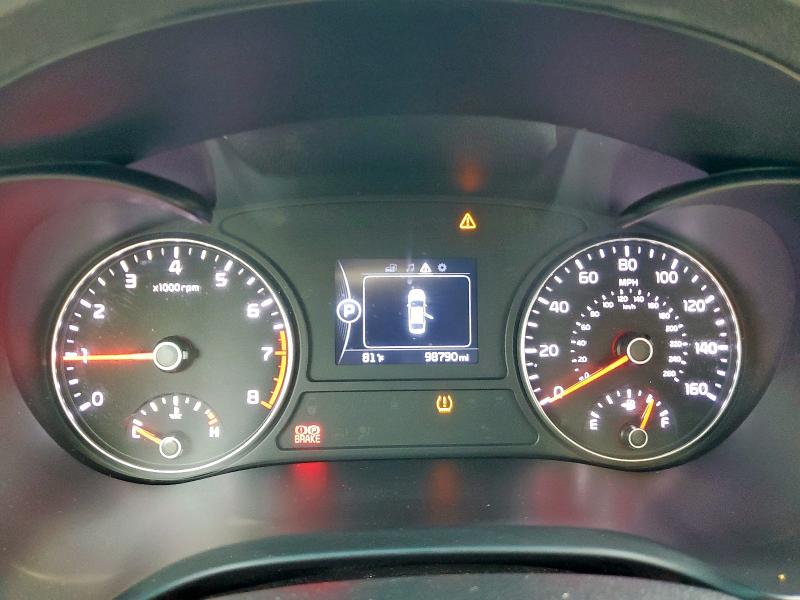 5XXGT4L36JG204191 - 2018 KIA OPTIMA LX WHITE photo 9