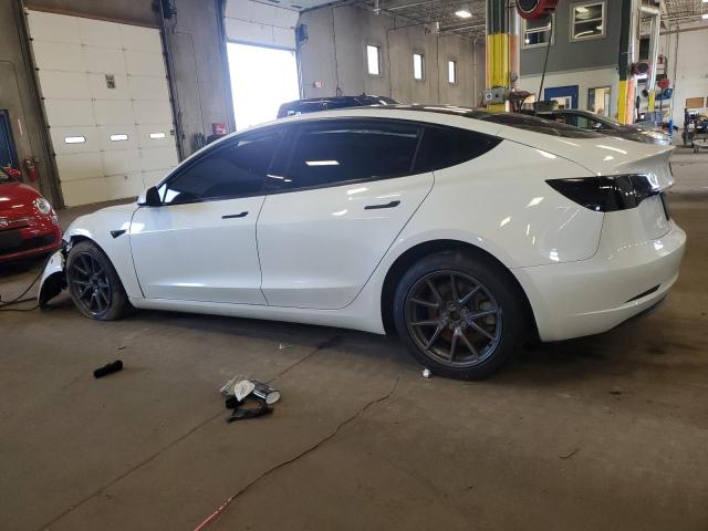 5YJ3E1EA9PF493582 - 2023 TESLA MODEL 3 WHITE photo 2