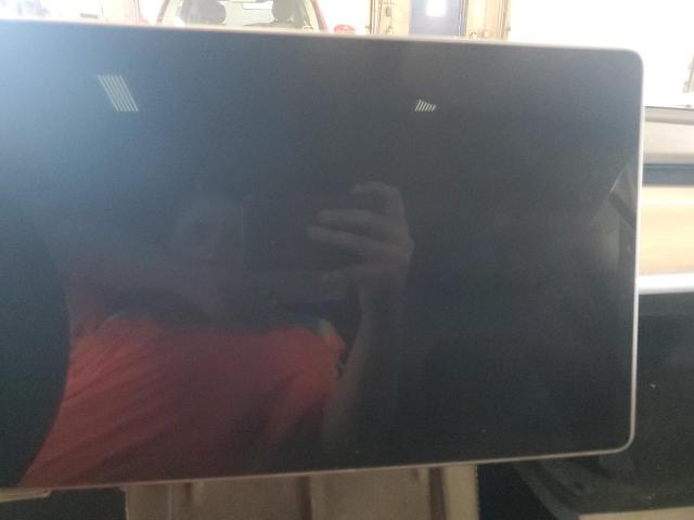 5YJ3E1EA9PF493582 - 2023 TESLA MODEL 3 WHITE photo 9