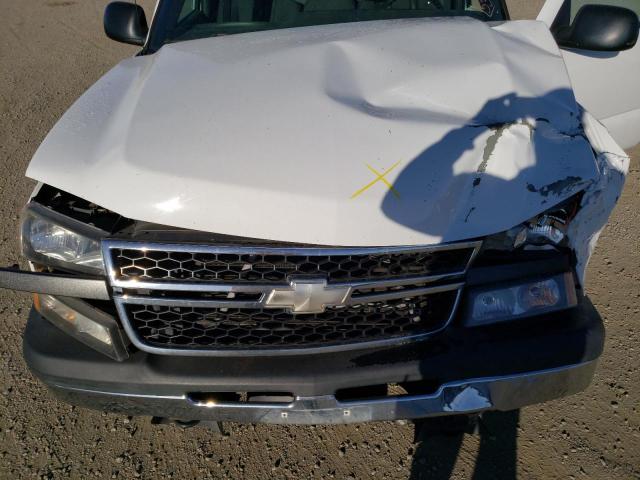 3GCEC14X67G253825 - 2007 CHEVROLET SILVERADO C1500 CLASSIC WHITE photo 11