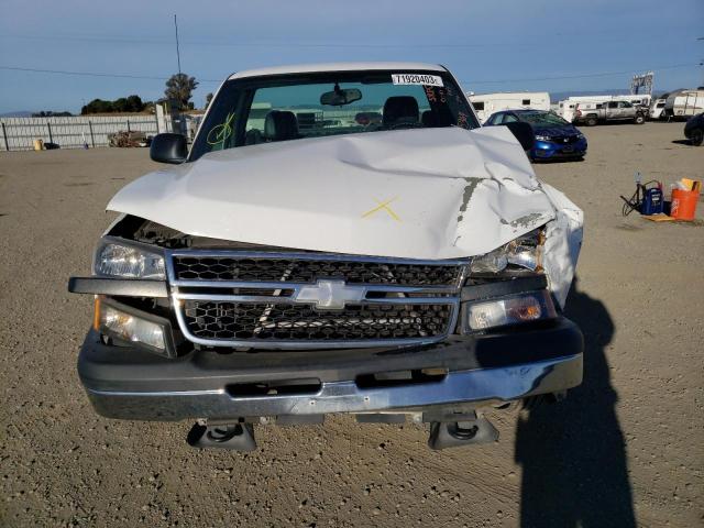 3GCEC14X67G253825 - 2007 CHEVROLET SILVERADO C1500 CLASSIC WHITE photo 5