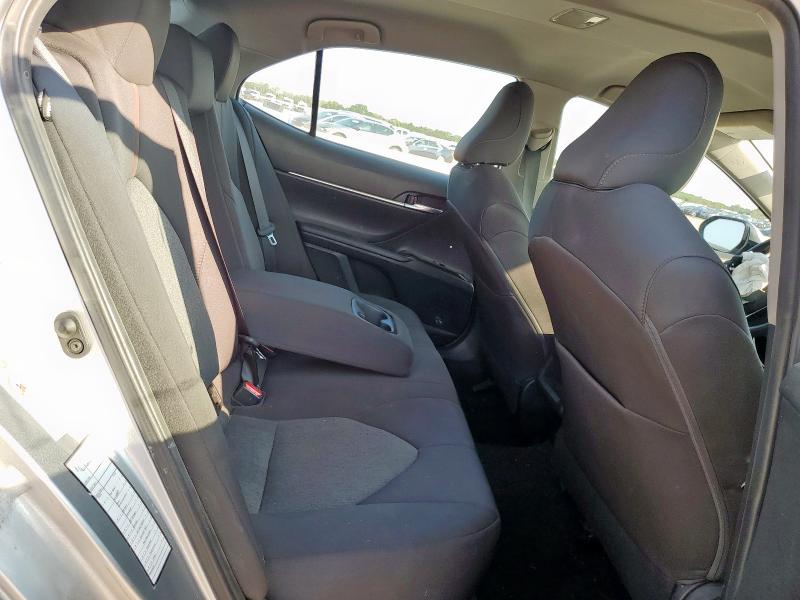 4T1B11HK6KU758627 - 2019 TOYOTA CAMRY L SILVER photo 10