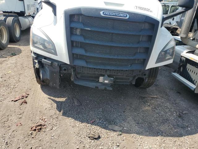 3AKJHHDR0NSNP1687 - 2022 FREIGHTLINER CASCADIA 1 თეთრი ფოტო 10