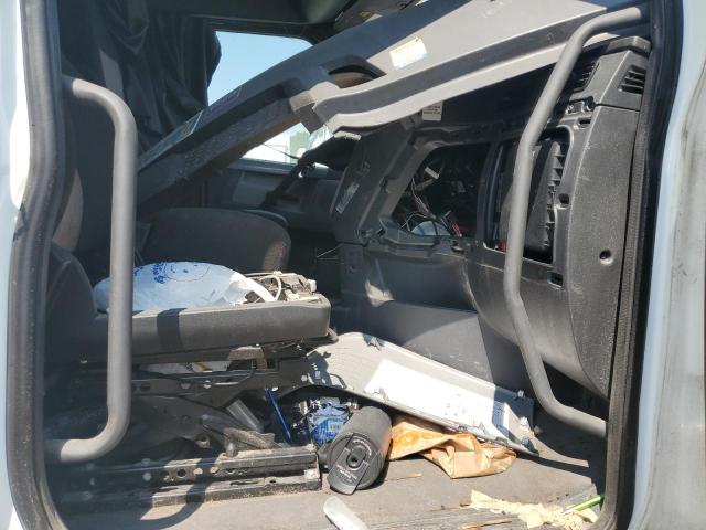 3AKJHHDR0NSNP1687 - 2022 FREIGHTLINER CASCADIA 1 თეთრი ფოტო 5