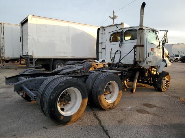 2FWJA3CV67AY45900 - 2007 STERLING TRUCK AT 9500 WHITE photo 4