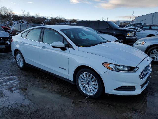 3FA6P0UUXGR136350 - 2016 FORD FUSION S HYBRID WHITE photo 4