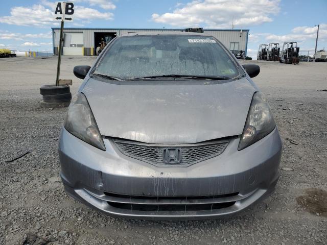 JHMGE87299S070828 - 2009 HONDA FIT GRAY photo 5