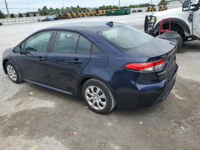 5YFEPMAEXNP390329 - 2022 TOYOTA COROLLA LE BLUE photo 2