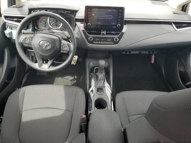 5YFEPMAEXNP390329 - 2022 TOYOTA COROLLA LE BLUE photo 8