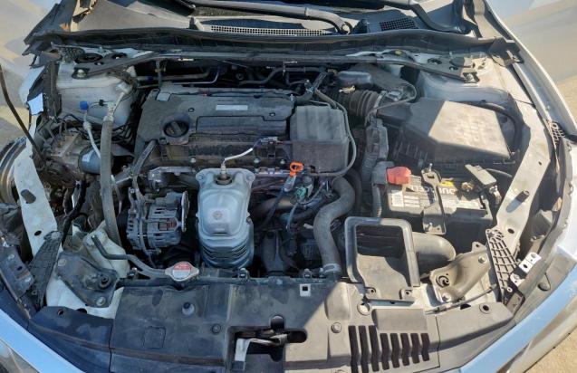 1HGCR2F08HA045345 - 2017 HONDA ACCORD EX WHITE photo 11