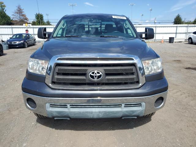 5TFCY5F15BX011976 - 2011 TOYOTA TUNDRA DOUBLE CAB SR5 GRAY photo 5