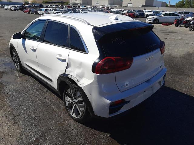 KNDCC3LGXN5116878 - 2022 KIA NIRO S WHITE photo 2