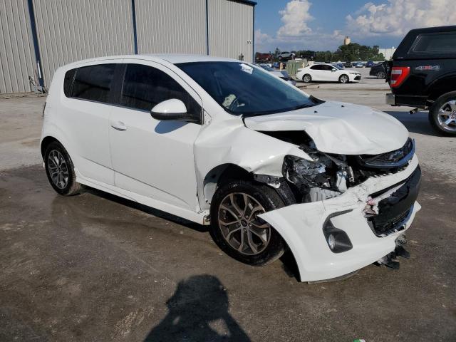 1G1JD6SB8L4126123 - 2020 CHEVROLET SONIC LT WHITE photo 4