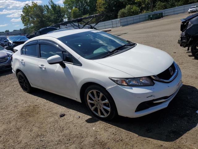 19XFB2F53FE249301 - 2015 HONDA CIVIC LX WHITE photo 4