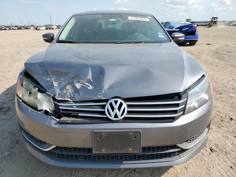 1VWBH7A32DC087856 - 2013 VOLKSWAGEN PASSAT SE 灰色 照片 5