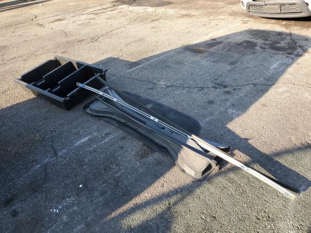 5NMS3CAD5KH000579 - 2019 HYUNDAI SANTA FE SEL SILVER photo 12