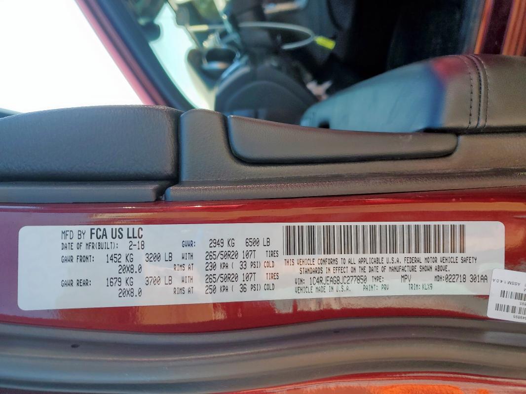 1C4RJEAG8JC277850 - 2018 JEEP GRAND CHER LAREDO BURGUNDY photo 13