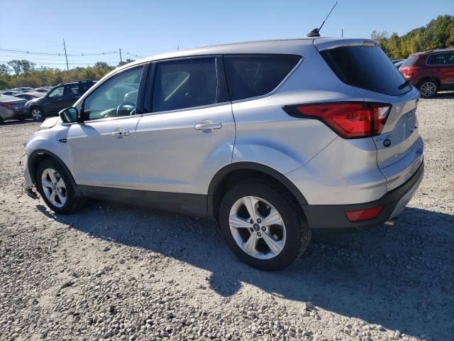 1FMCU0GD1KUA42484 - 2019 FORD ESCAPE SE SILVER photo 2