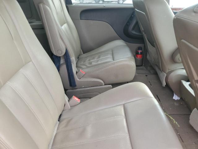 2C4RC1CG9FR611043 - 2015 CHRYSLER TOWN & COU TOURING L RED photo 11