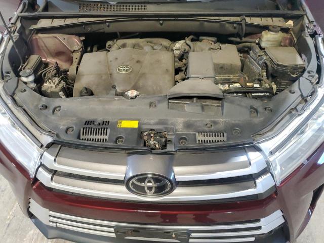 5TDJZRFH9JS911972 - 2018 TOYOTA HIGHLANDER SE Бордовый фото 12