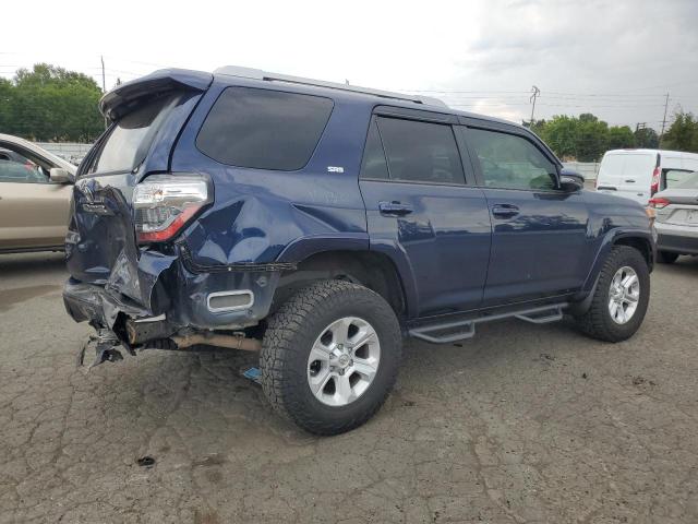 JTEBU5JR0J5549284 - 2018 TOYOTA 4RUNNER SR5/SR5 PREMIUM Blau Foto 3