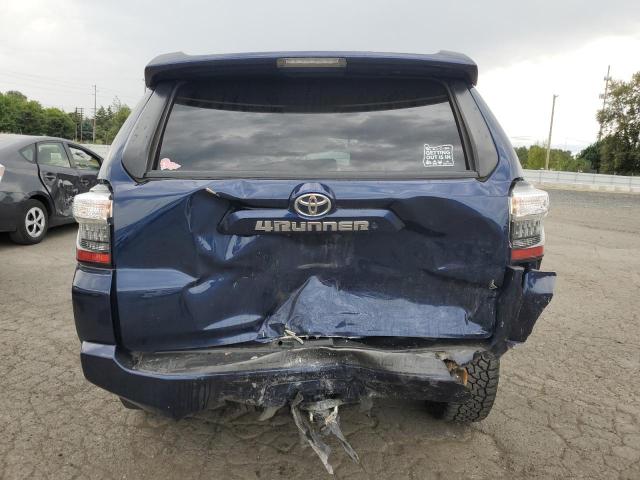 JTEBU5JR0J5549284 - 2018 TOYOTA 4RUNNER SR5/SR5 PREMIUM Blau Foto 6